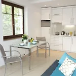 H2O Apartament 300M Plaza
